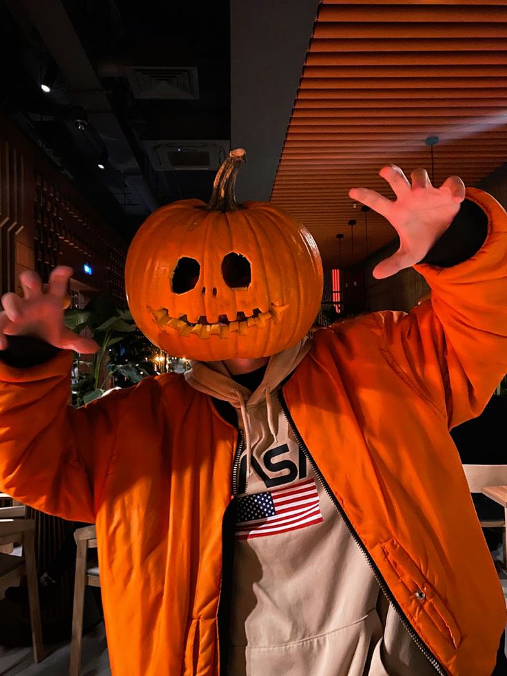 files/Halloween_6c54ad86-c96e-4862-8ad2-354a6f7ba11b.jpg
